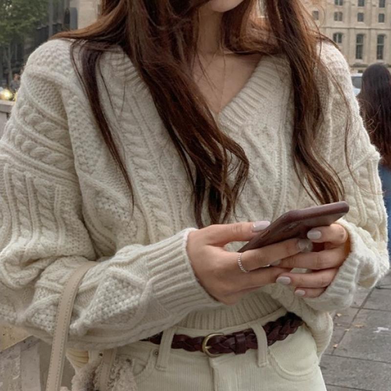 WW | Strickpullover - Kabelstrick - V-Ausschnitt - Lässige Passform - Lange Ärmel