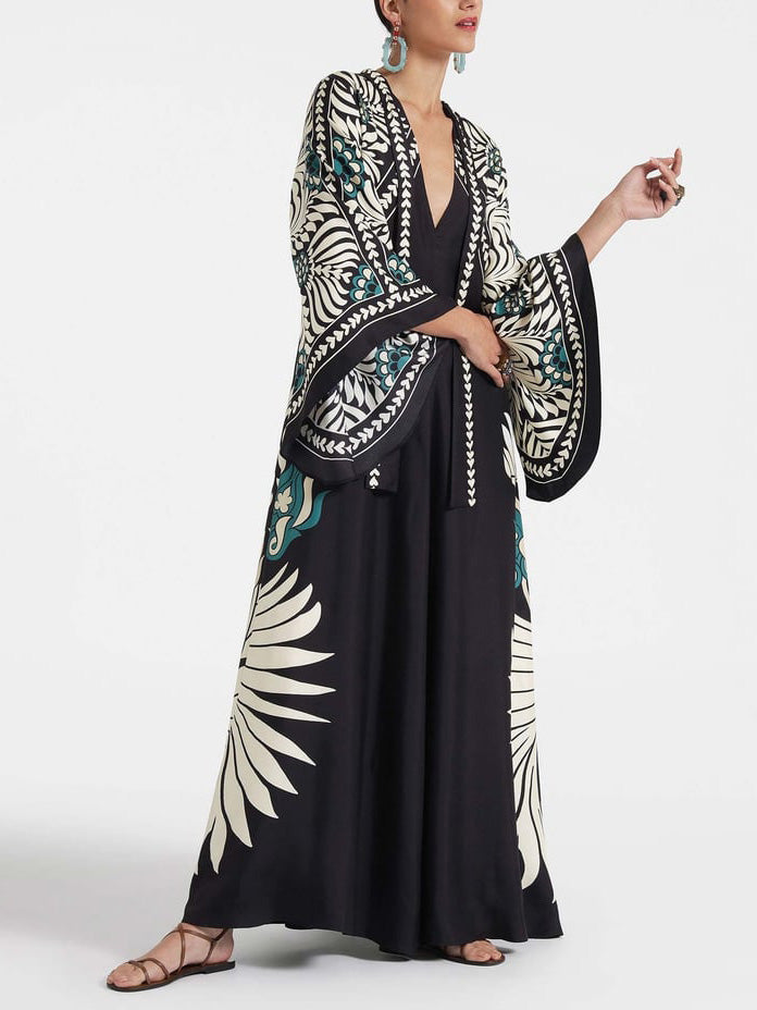 Elvara | Dress with floral contrast
