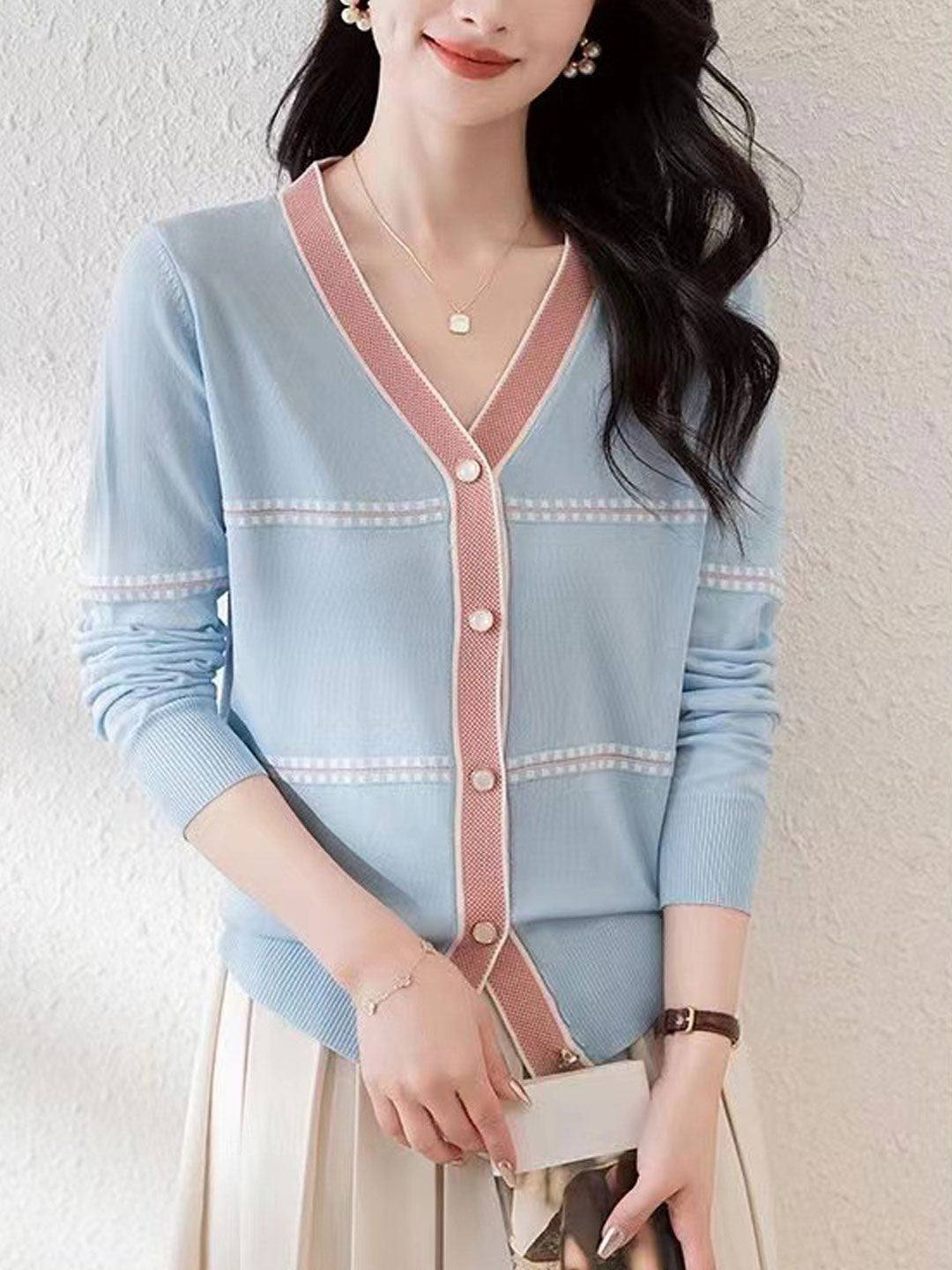 WW | Freizeit-Strickjacke mit V-Ausschnitt