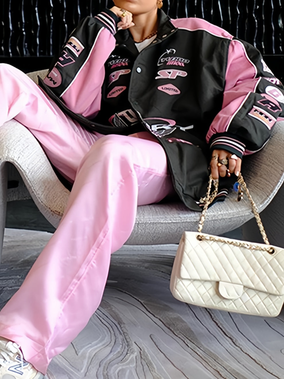 WW | Schwarze Pink Raglan-Motojacke mit bedrucktem Slogan