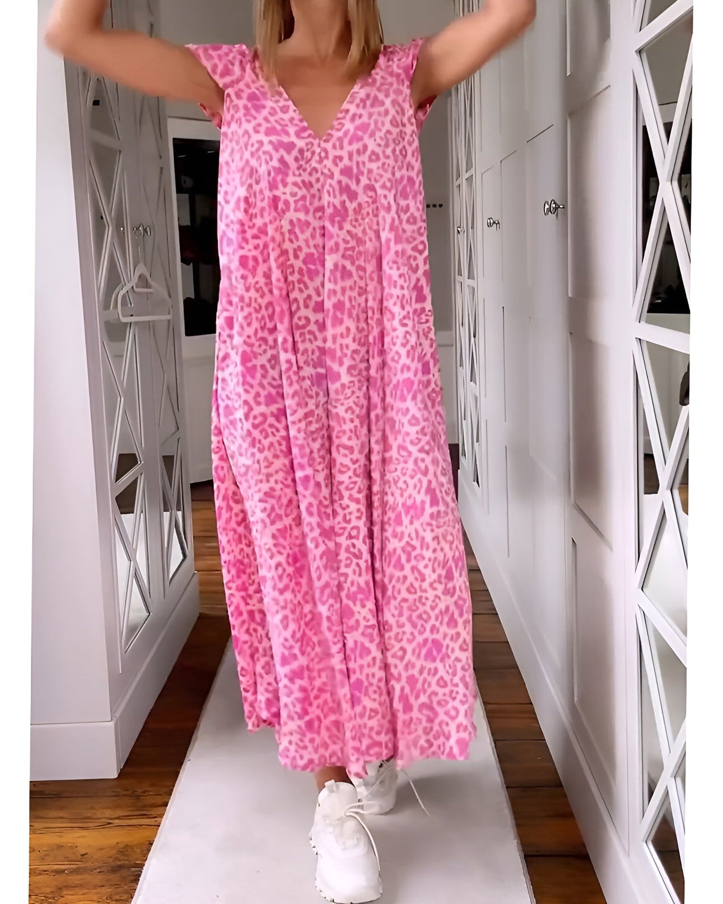 Véronique | Long dress with V-neck, print and short sleeves