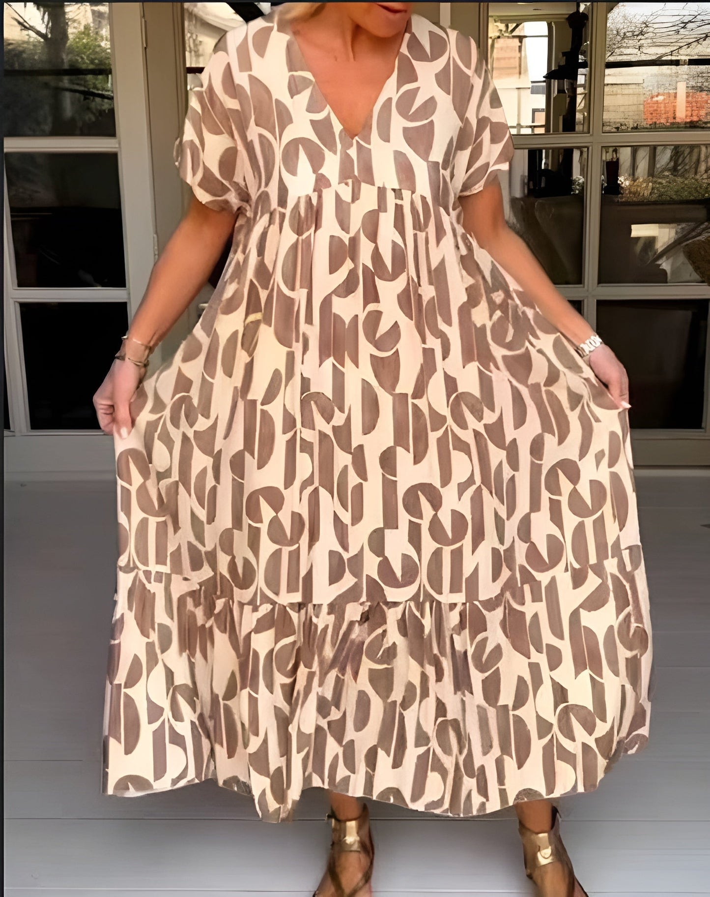 Colette | Flowing V-neck dress