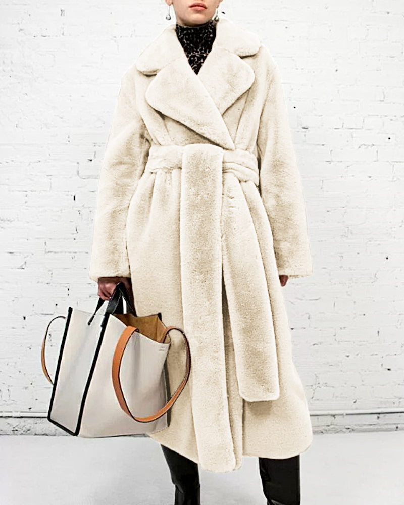WW | Women's Faux Fur Coat Luxurious Warmth for the Cold Season