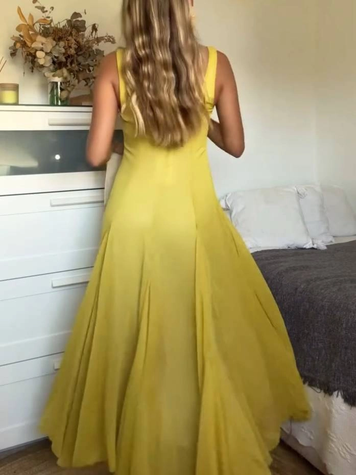 Square neck strap dress