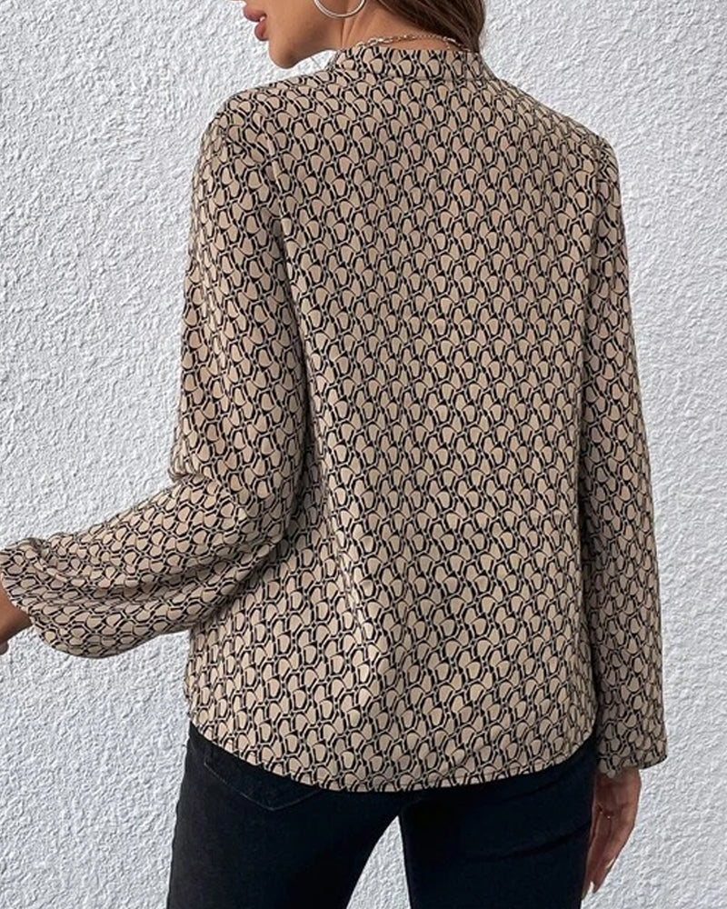 WW | Patterned V-Neck Blouse