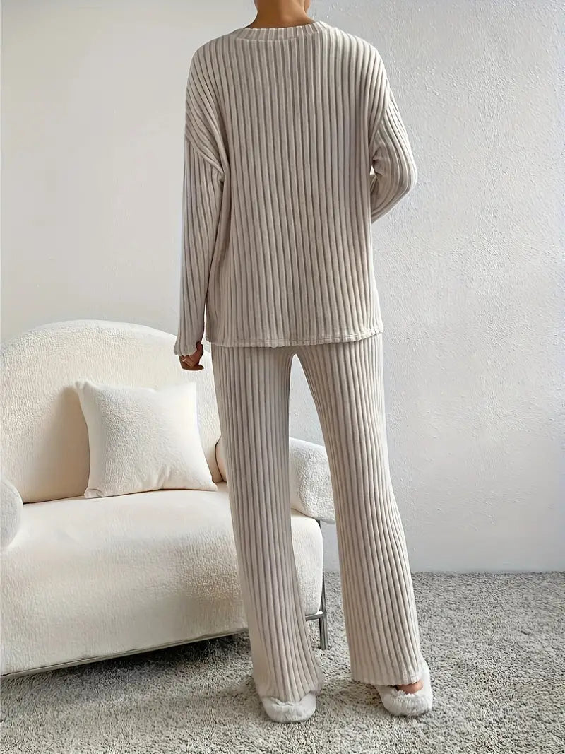 WW 2-Piece Set | Elegant Ribbed Women's Suit with V-Neck Sweater and Matching Pants