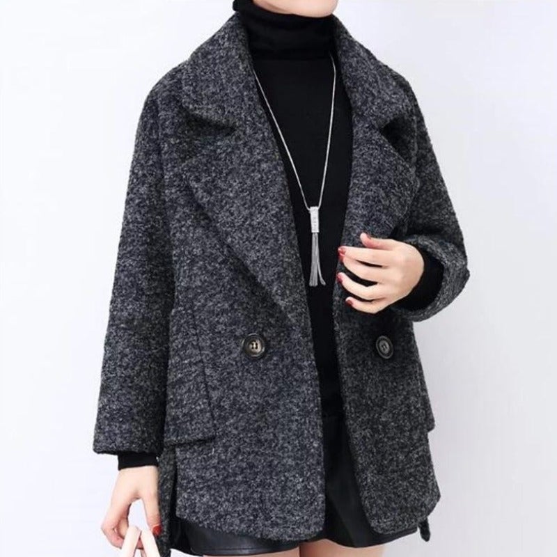 WW | Short Women's Coat with Side Pockets