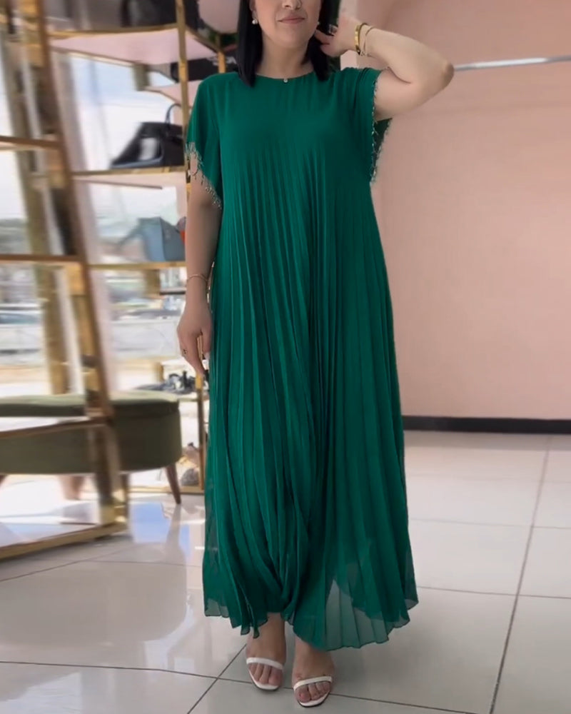 WW | Dress with Short Sleeves and Pleats