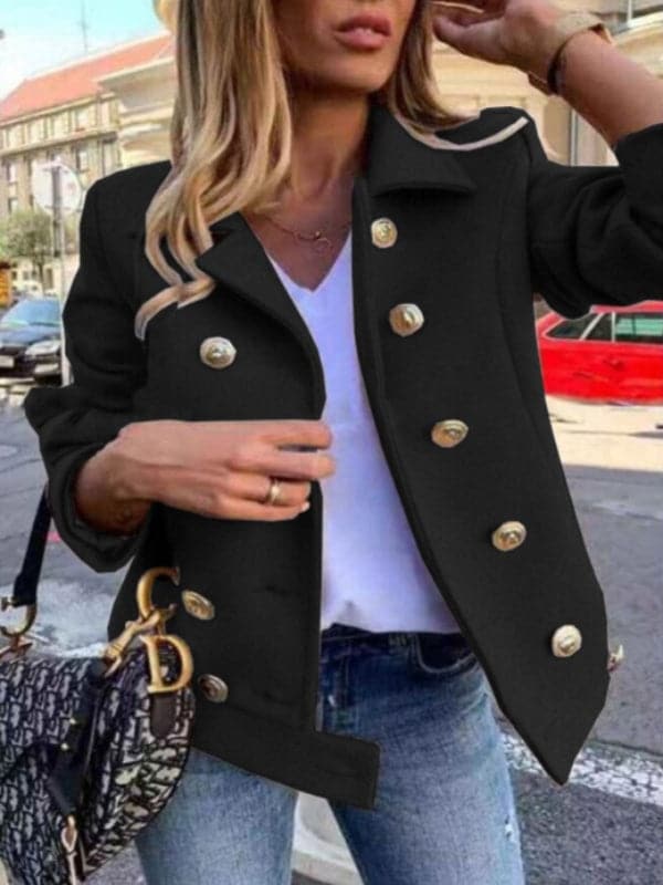 WW | Kurze Designerjacke mit goldenen Knöpfen