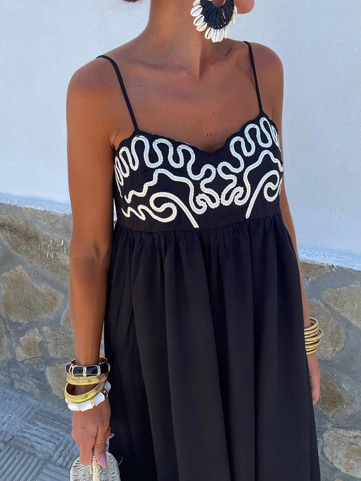 WW | Besticktes Rüschenträgerlanges Kleid