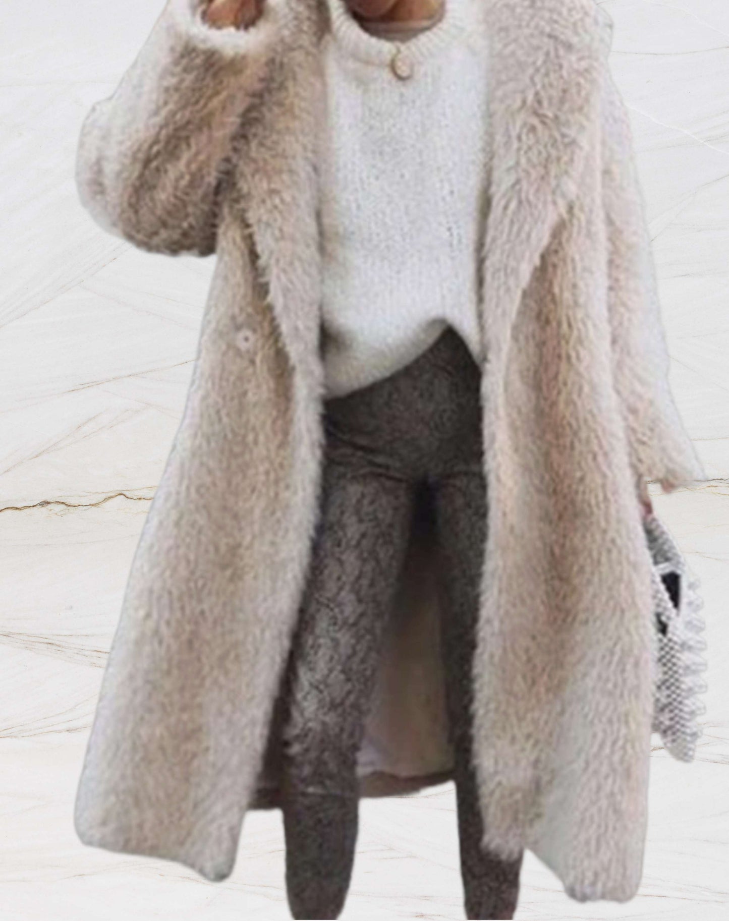 WW | Women's long coat made of plush material with a one-button closure