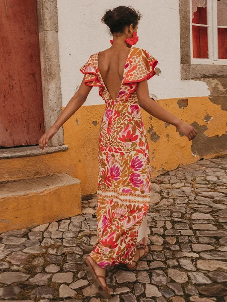 Elegant long vintage dress with unique and sophisticated sleeves