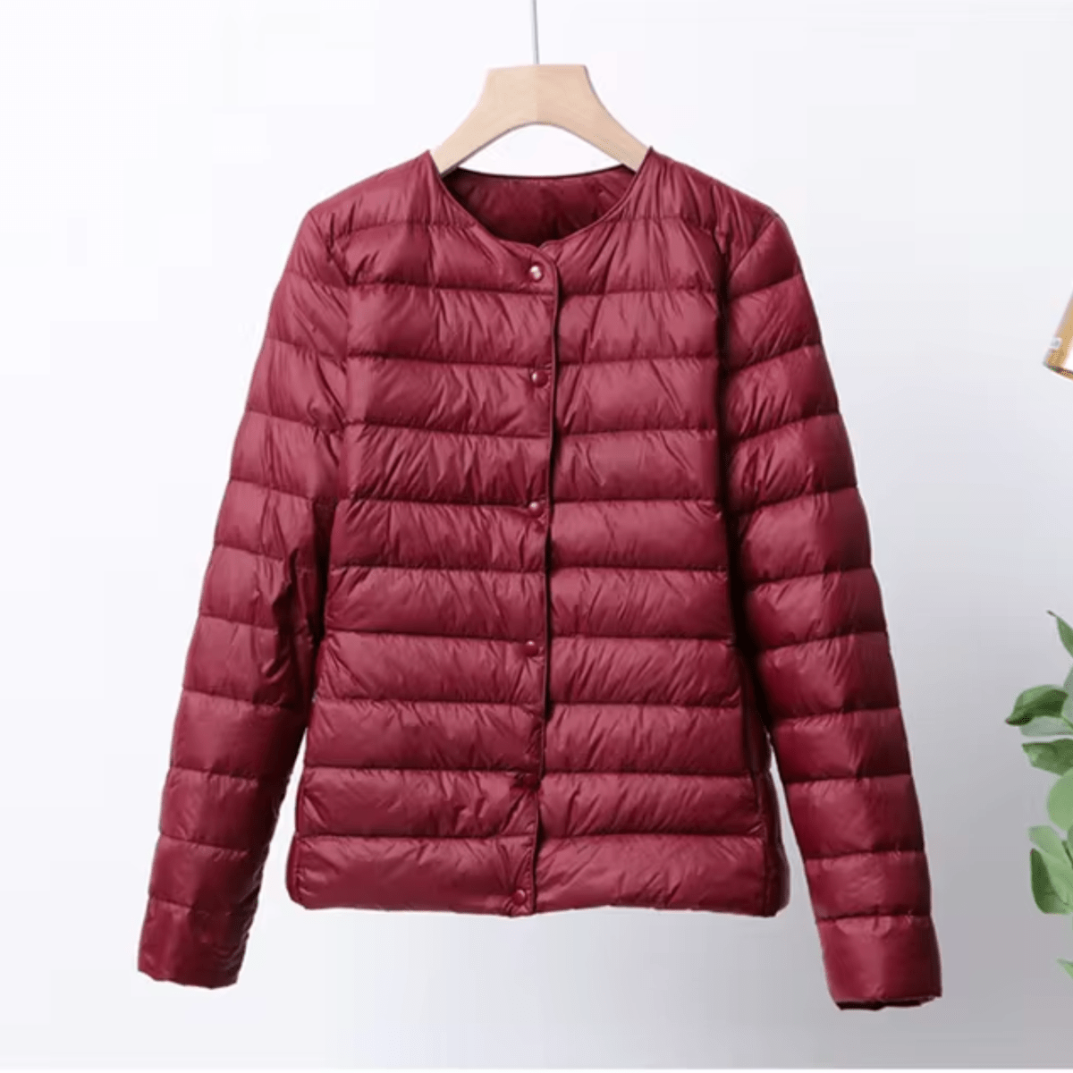 WW | Kragenlose Slim Fit Daunenjacke mit Steppung