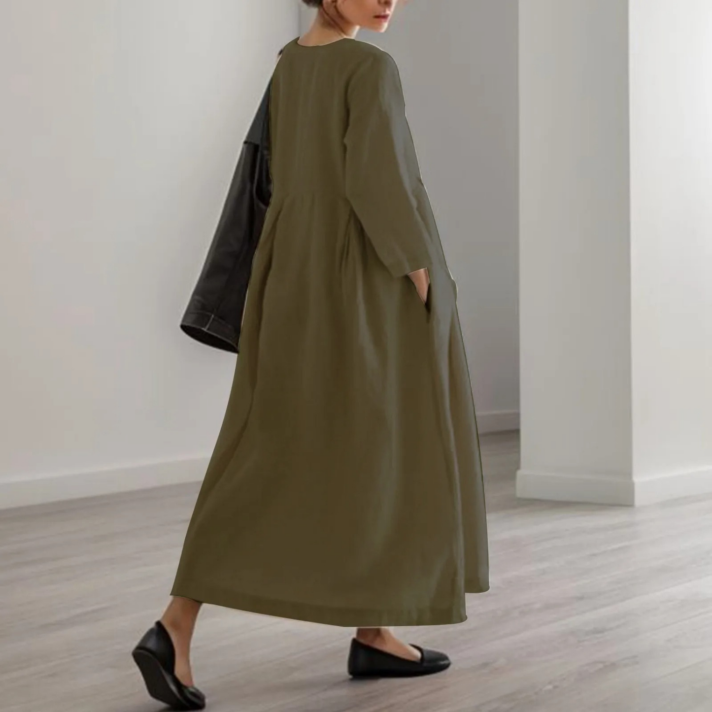 WW | Schlichtes Leinenkleid mit Rundhalsausschnitt