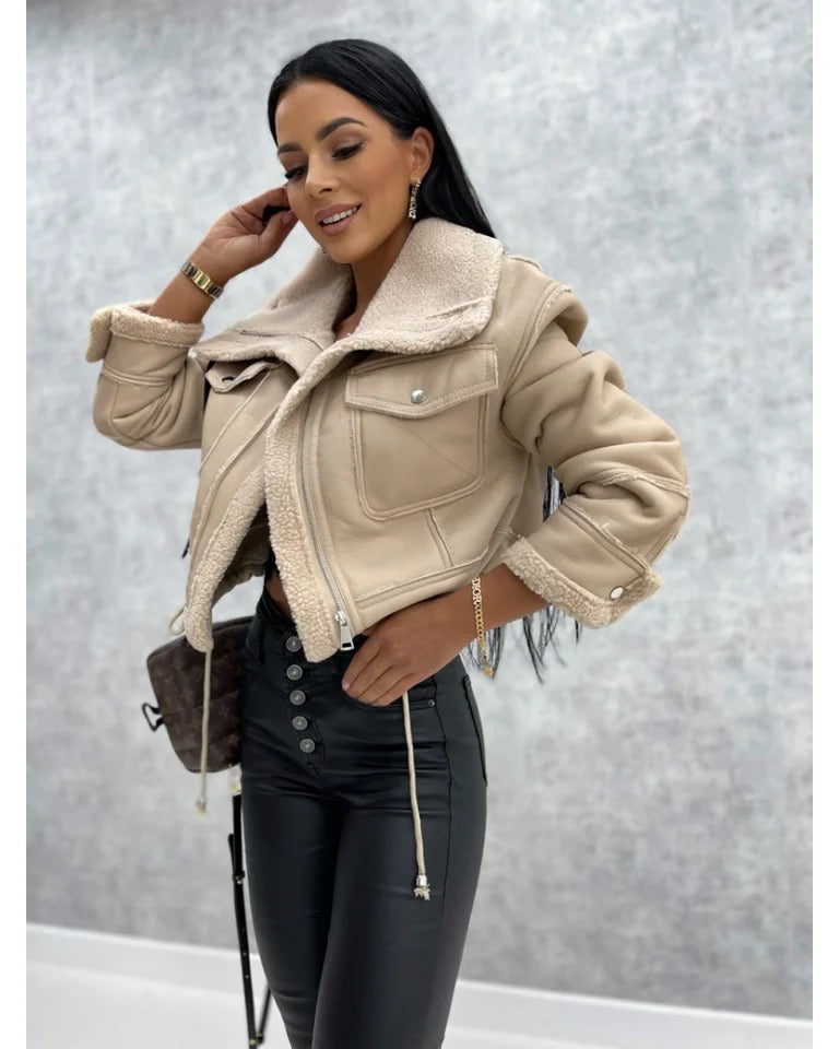 WW | Biker Lederjacke mit Fell für Frauen - Perfekt für WW | Days