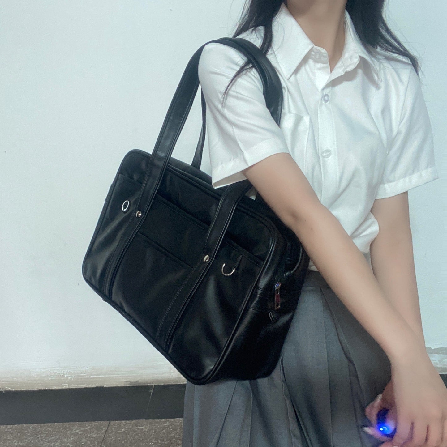 WW | Stylish Tote with Clever Storage