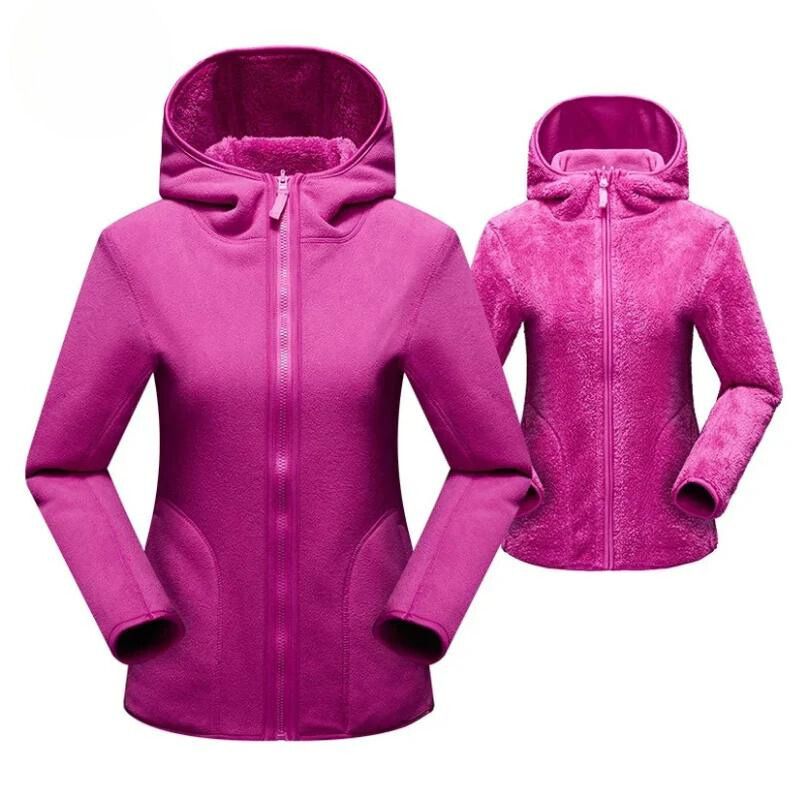 WW | Weiche Jacke mit Kapuze und Reißverschluss