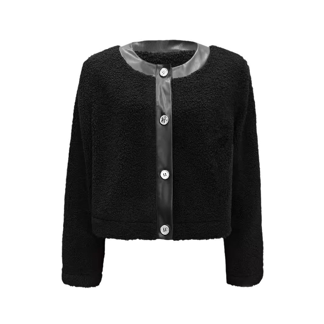 WW | Fashionable short jacket made of cuddly material with shiny buttons