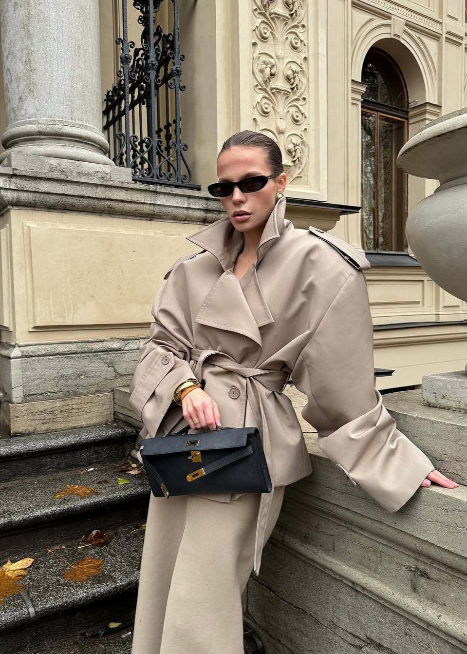 WW | Gürtelter cropped Trenchcoat