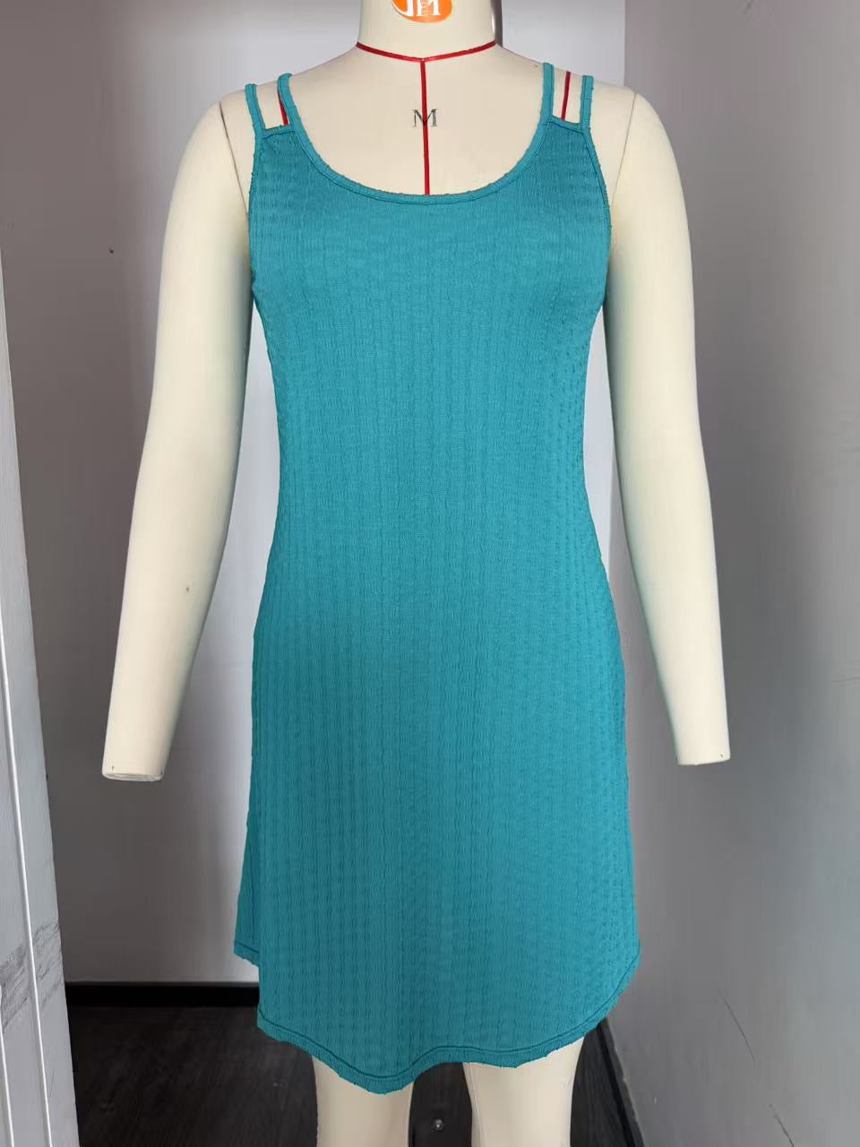 Damen Freizeitkleid mit eleganten Trägerdetails WW