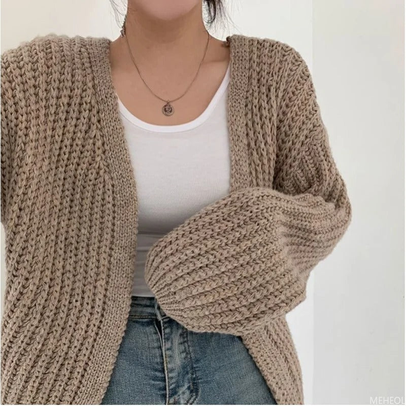 WW | Oversized chunky knit cardigan