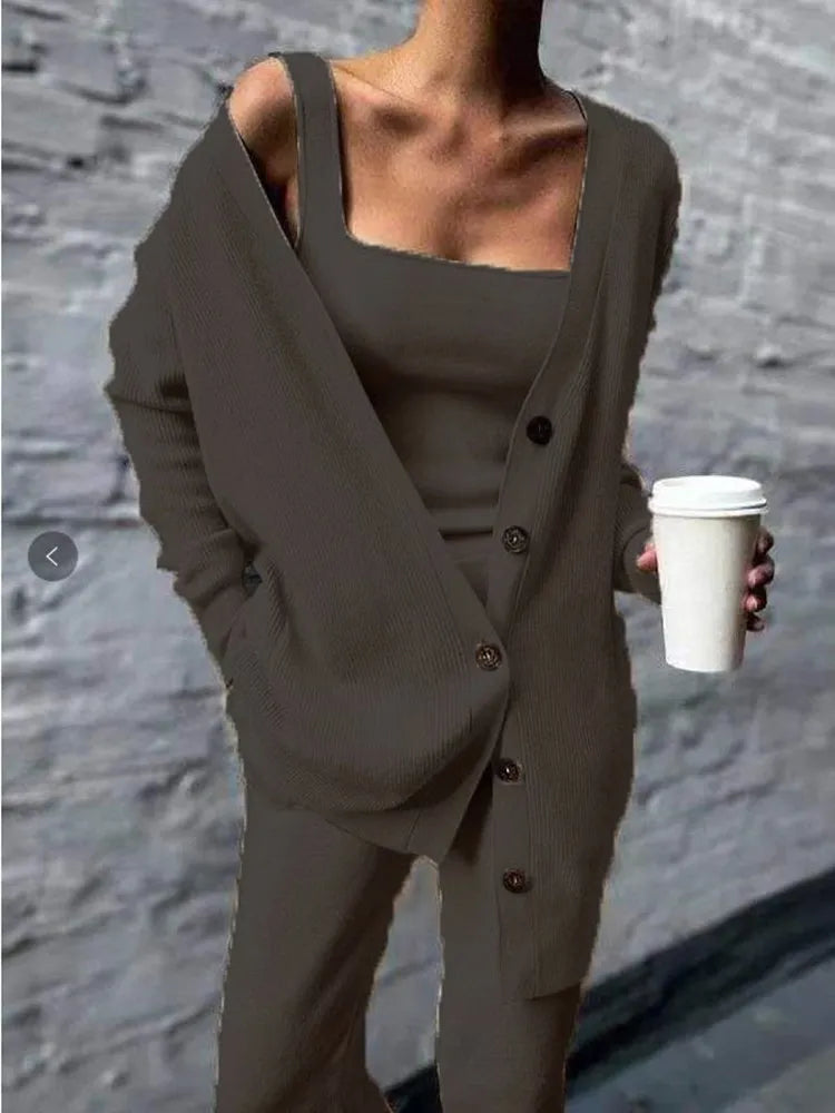 W&W - Gestricktes dreiteiliges Set