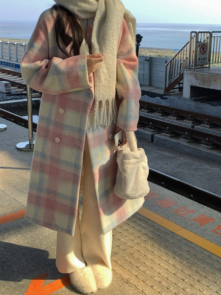 WW | Wool Winter Jacket With an elegant design