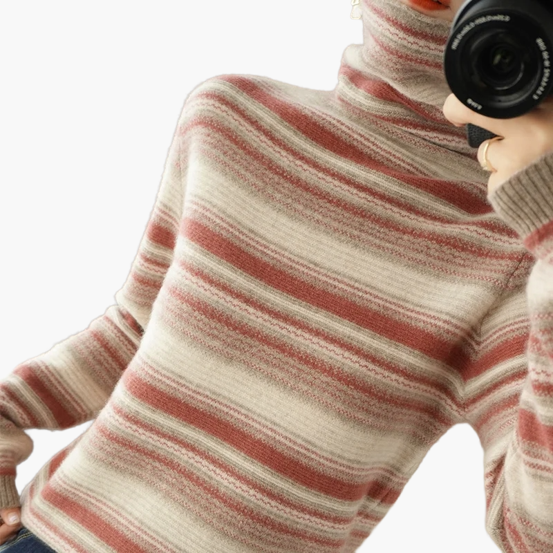 WW | Retro Striped Turtleneck Sweater - Fashionable Winter Sweater for Everyday & Leisure