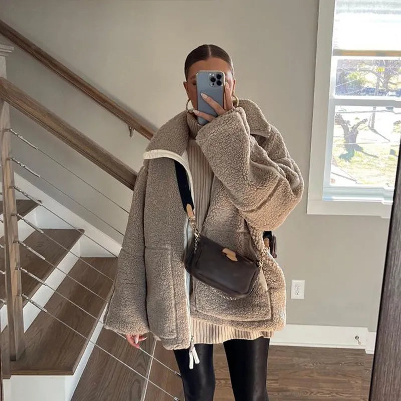 WW | Übergroß Sherpa Jacke Weich Und Warm Reißverschluss Und Hoher Kragen Trendiges Design