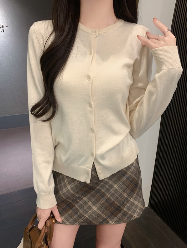 Damen Strickjacke mit knöpfbarem Design und elegantem Rundhalsausschnitt W&W