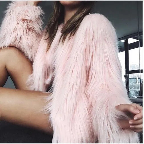 WW | Soft fur coat with charm