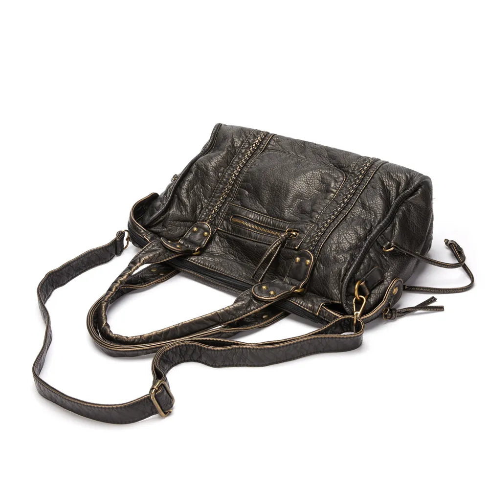 WW | Black Handbag for School – Practical and Stylish