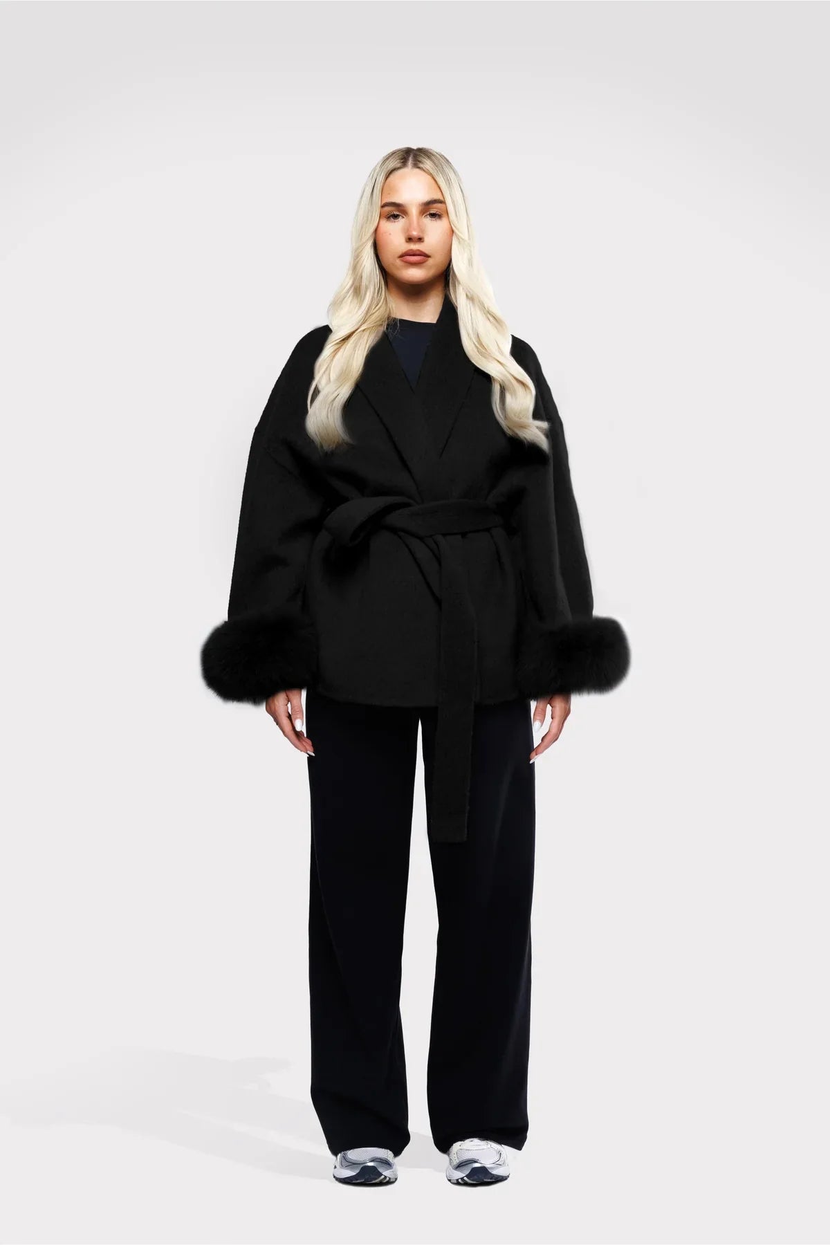 WW | Damen Wickelmantel mit luxus Kunstfell und zeitlosem Design