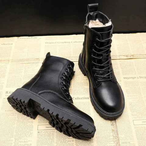 WOLF Delphine – Winterstiefel aus schwarzem Leder