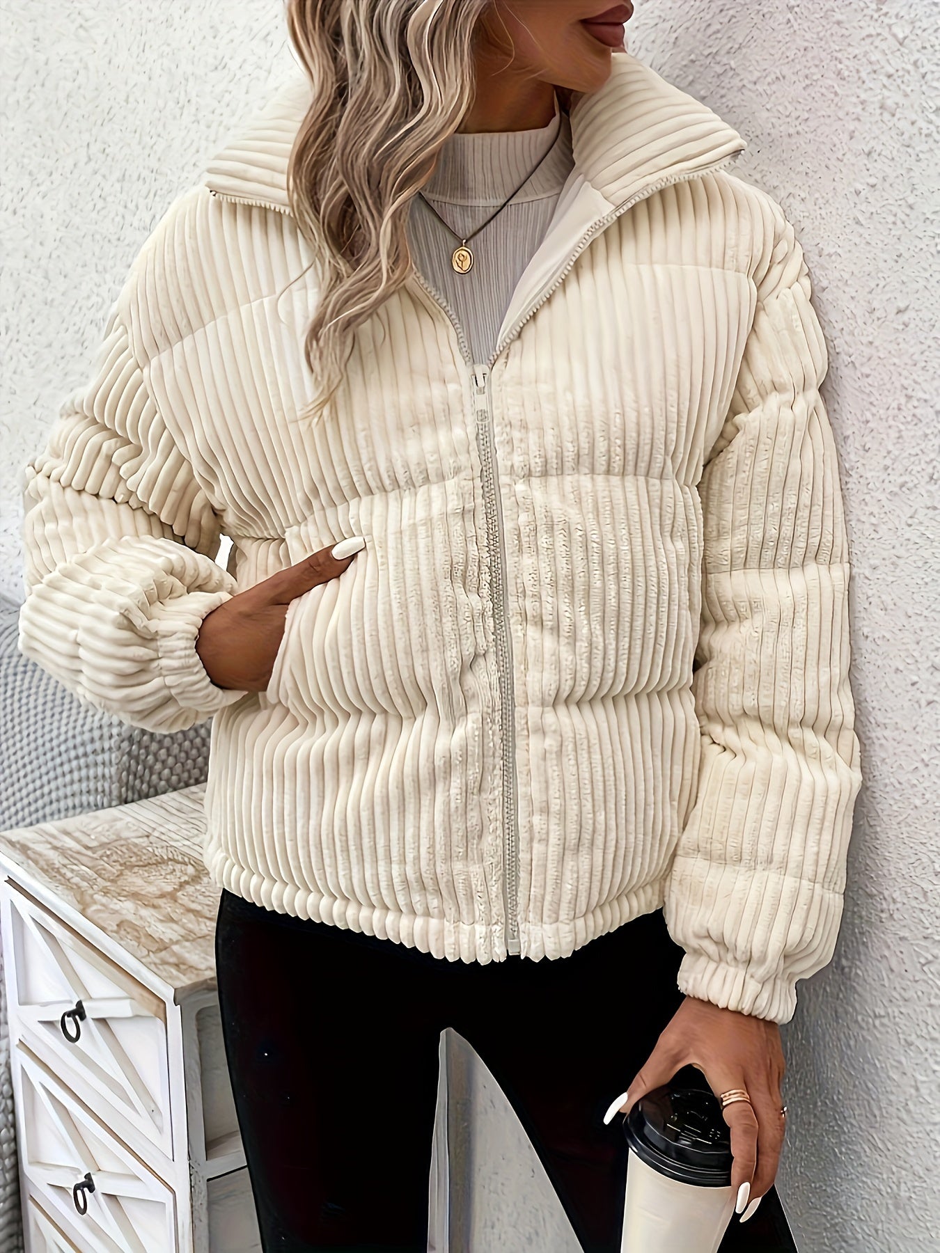 WW | Elegante beiger Strickjacke mit Reißverschluss und Taschen für Damen - Ideal für Herbst/Winter