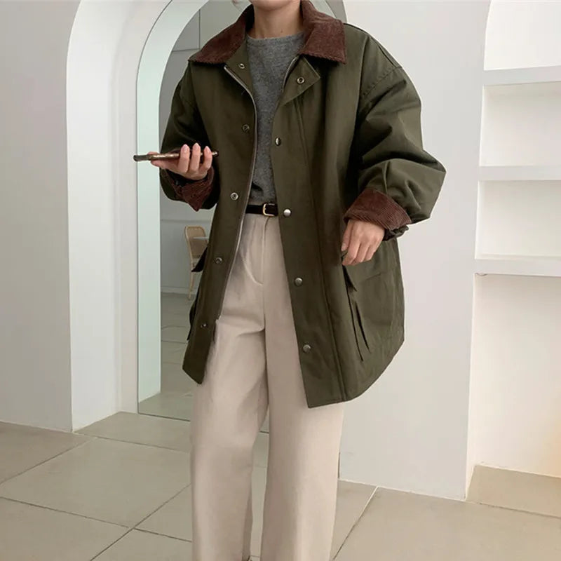 WW | Women's vintage-style jacket with a turn-down collar and large pockets