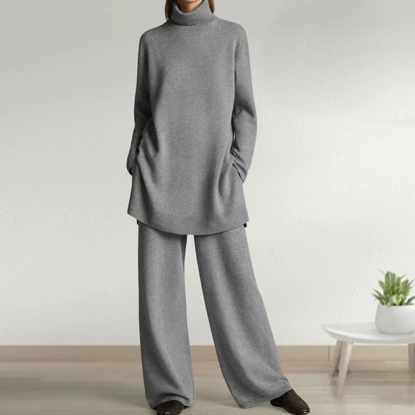 WW | Pullover mit Rollkragen und weitem Hosenbein