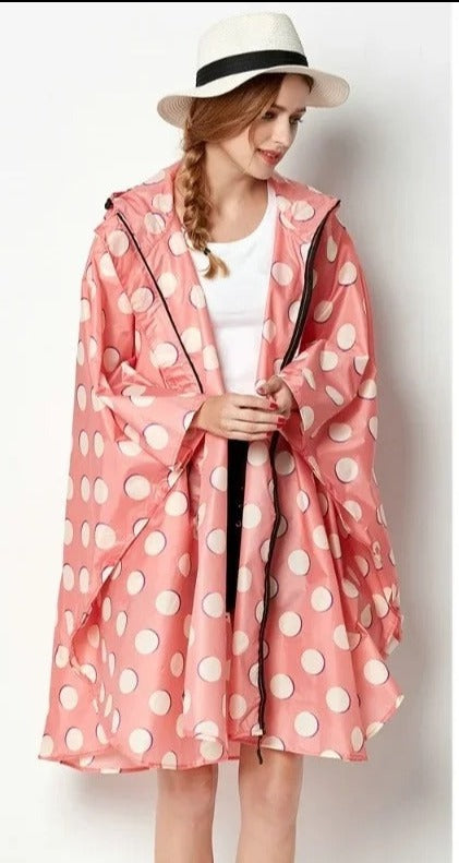 WW | Poncho with geometric graphic print