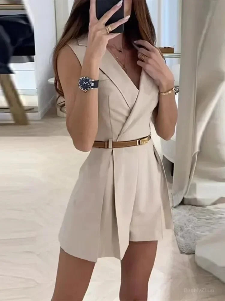 WW | Kurzer Eleganter Ärmelloser Jumpsuit