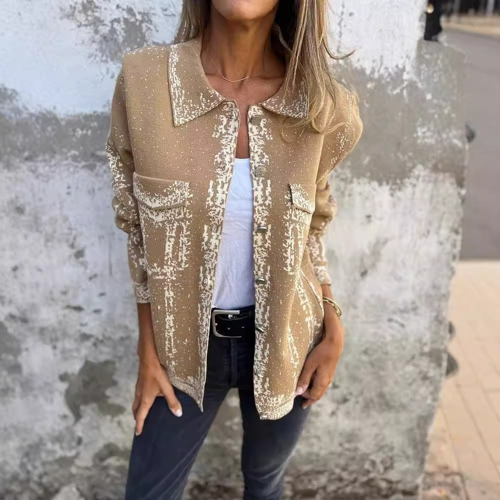 WW | Knitted wool blend Casual fit Metal buttons with lapel
