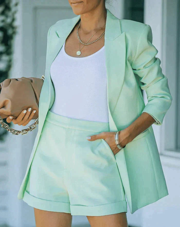 WW | Set aus Blazer und Shorts