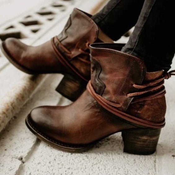 WW | Vintage Lace-Up Ankle Boots