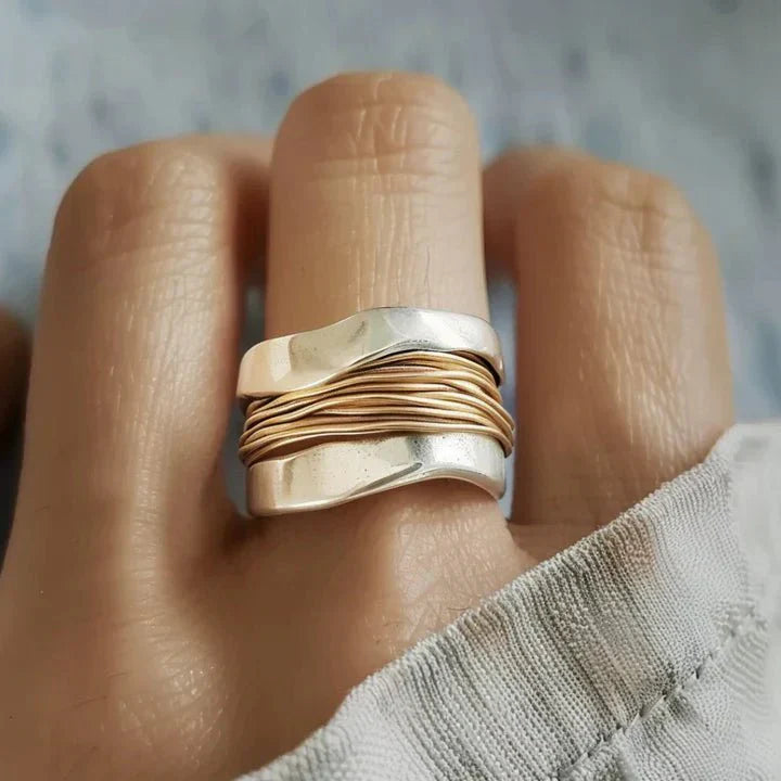 WW | Ring With Gold Thread