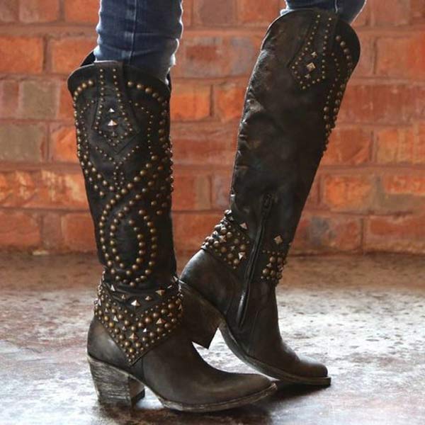 WW | High Boots With Metal Studs And Chunky Heel