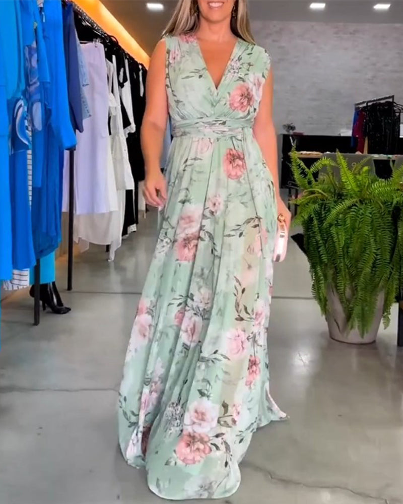WW | Elegant Sleeveless V-Neck Floral Print Dress