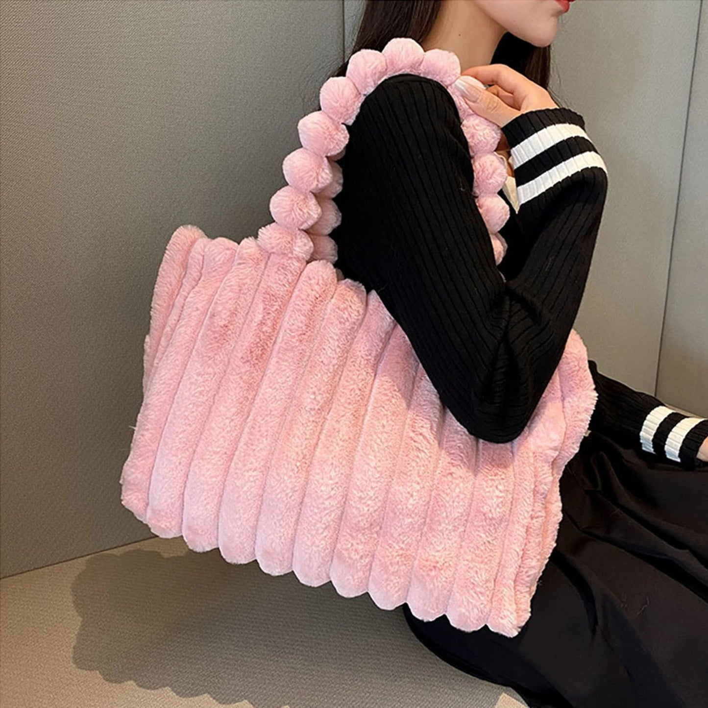 WW - Plush Handbag