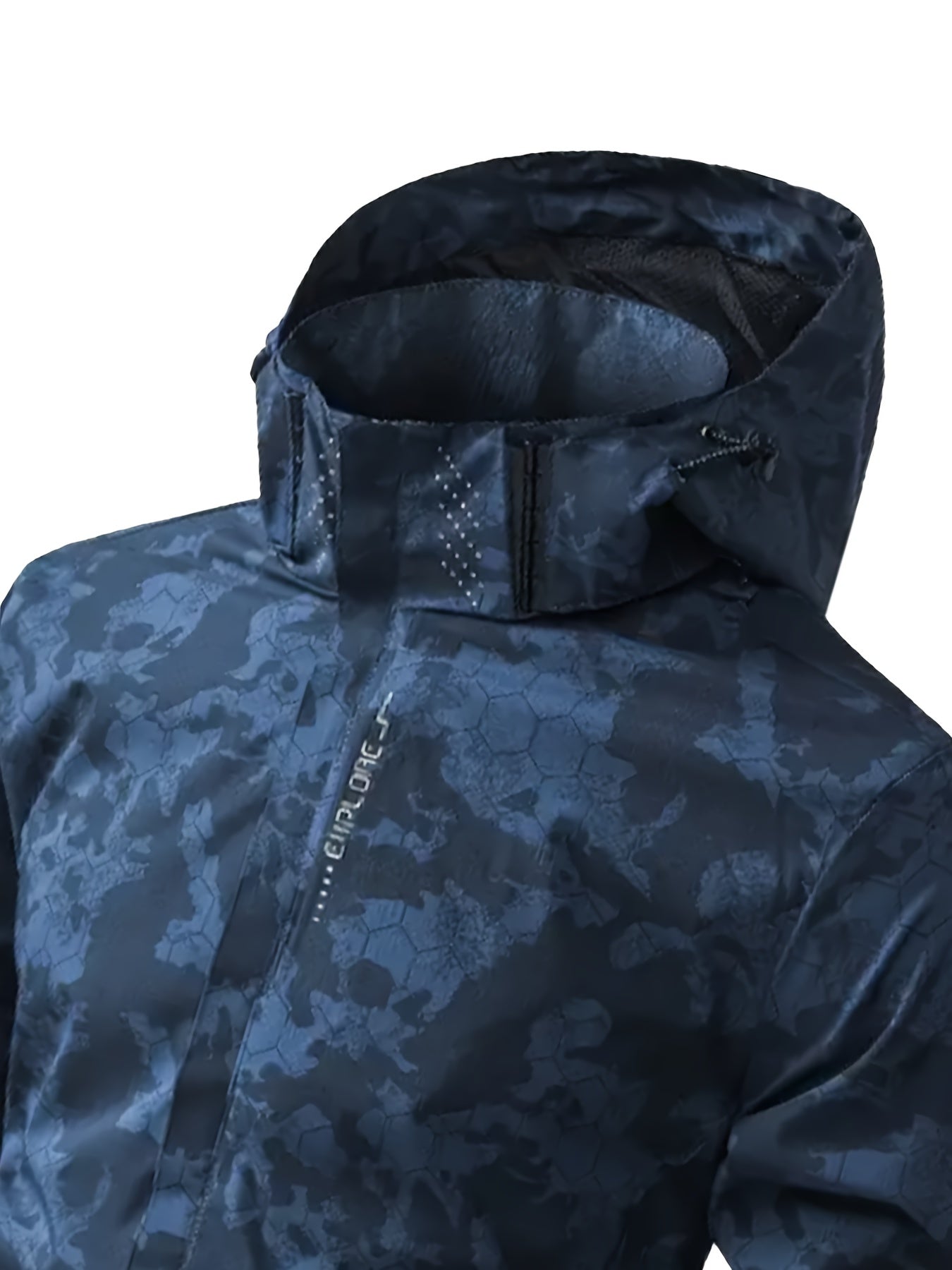 WW | Camouflage Pattern Hooded Windbreaker Outdoor Jacket for Spring for Men - Perfect for Outdoor Activities in Spring