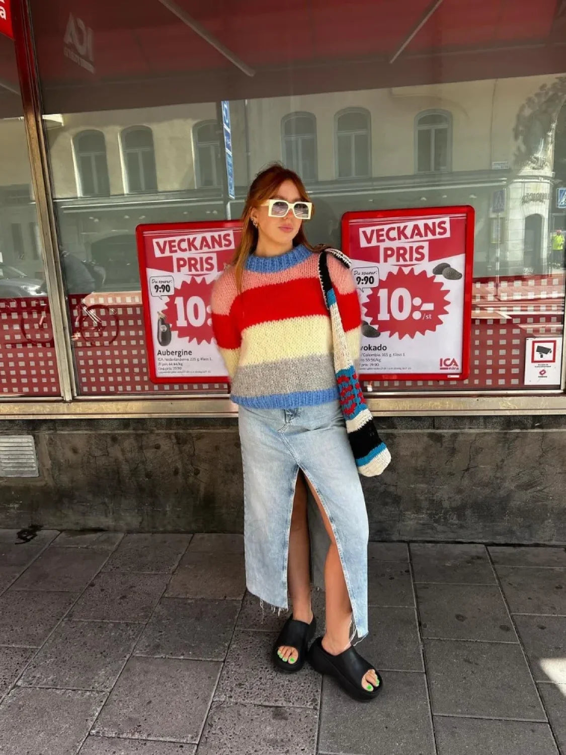 WW | Colourful striped knitted sweater for casually chic looks