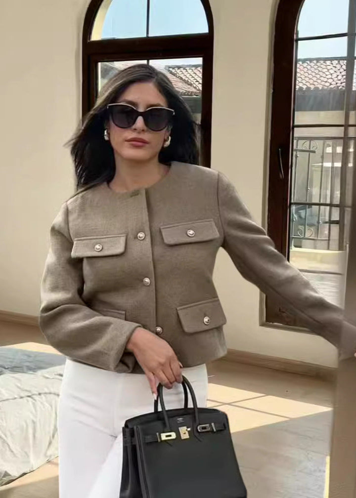 WW | Tweed cropped Jacket – Klassische Eleganz mit goldenen Knopfakzenten