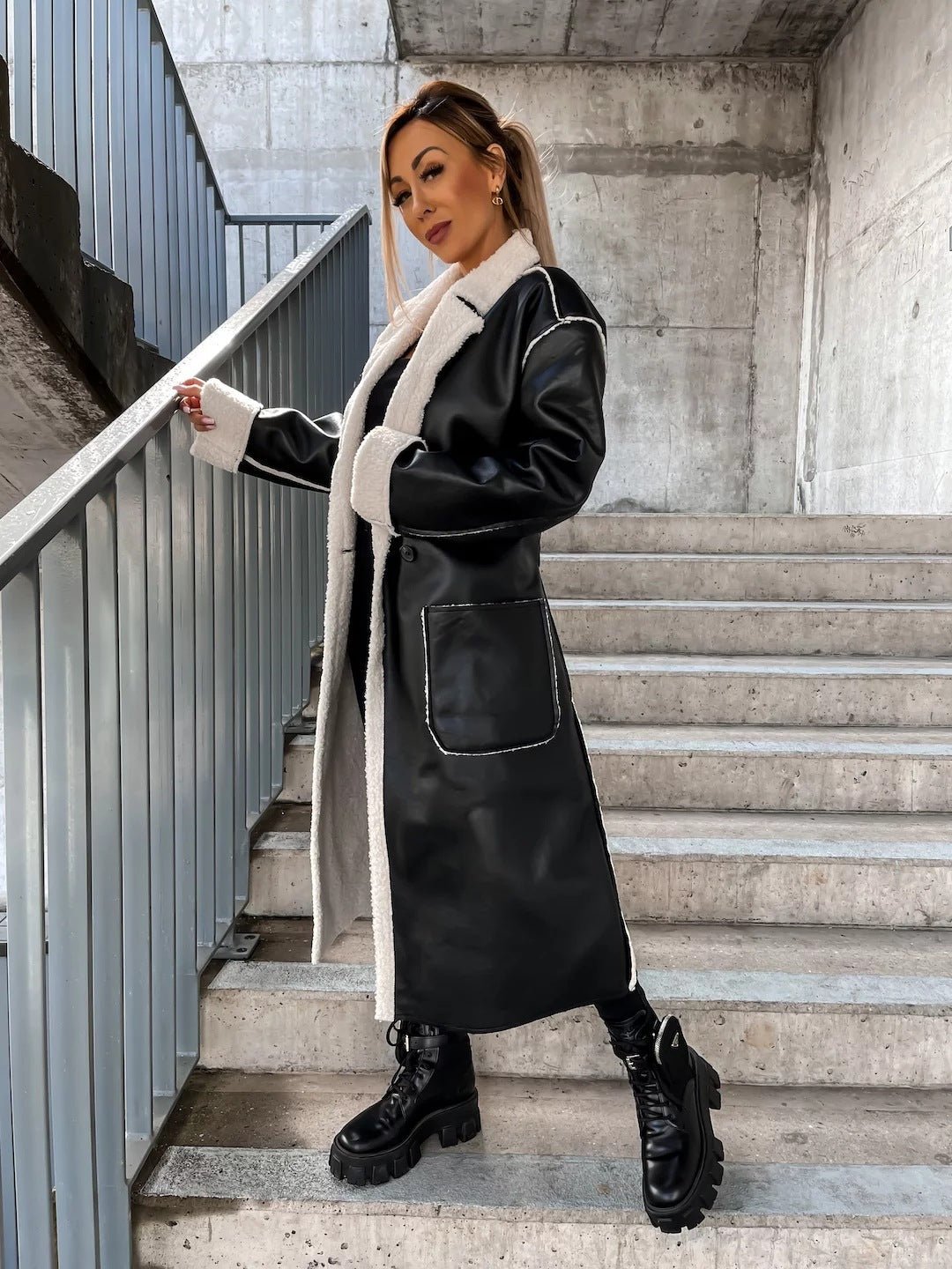 WW | Tone Kunstleder Trenchcoat - Aussagekräftige outerwear - Gürteldesign - Modern Chic